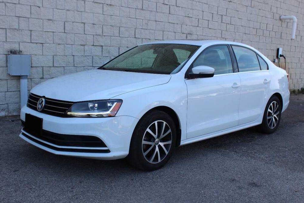 Volkswagen Jetta SE      2017