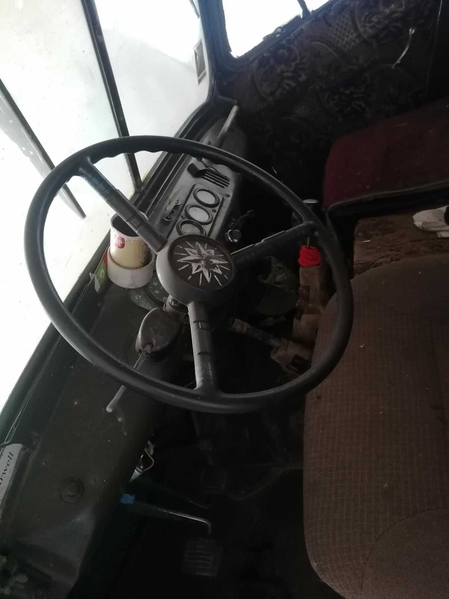 Автомобіль УАЗ-31512