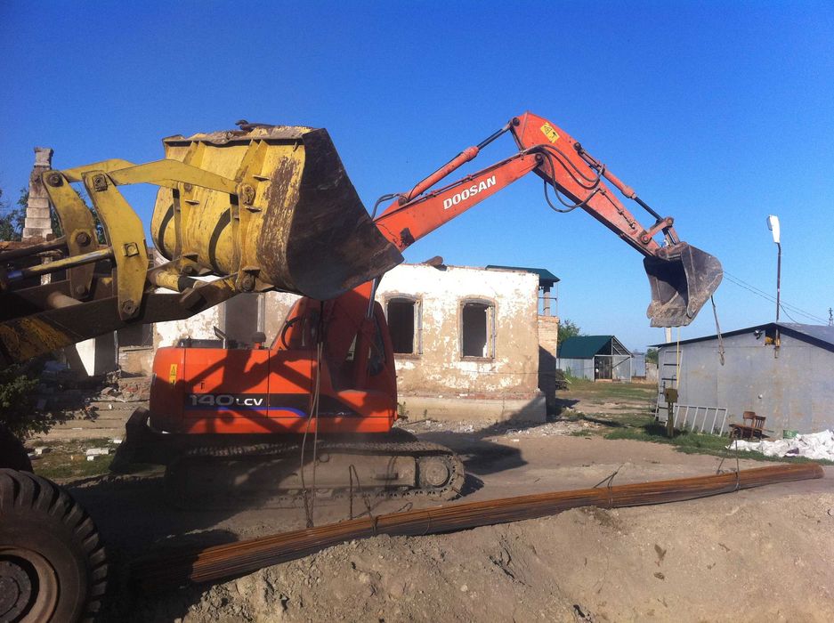 Оренда повноповоротного екскаватора  DOOSAN 140