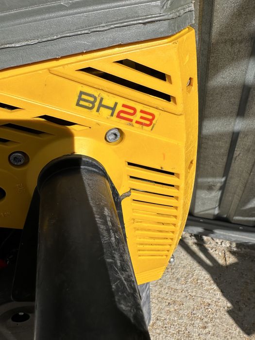 Бензиновий відбійний молоток Wacker Neuson BH 23