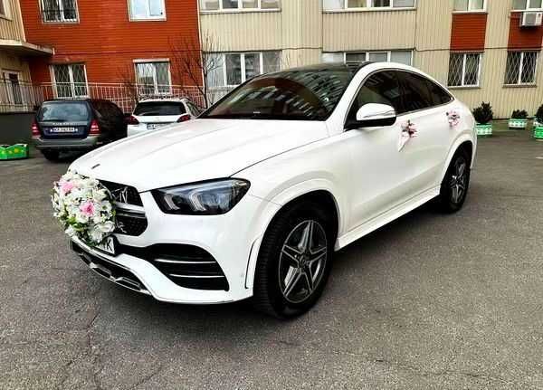 Авто на свадьбу Mercedes Benz Gle AMG Coupe белый джип с водителем
