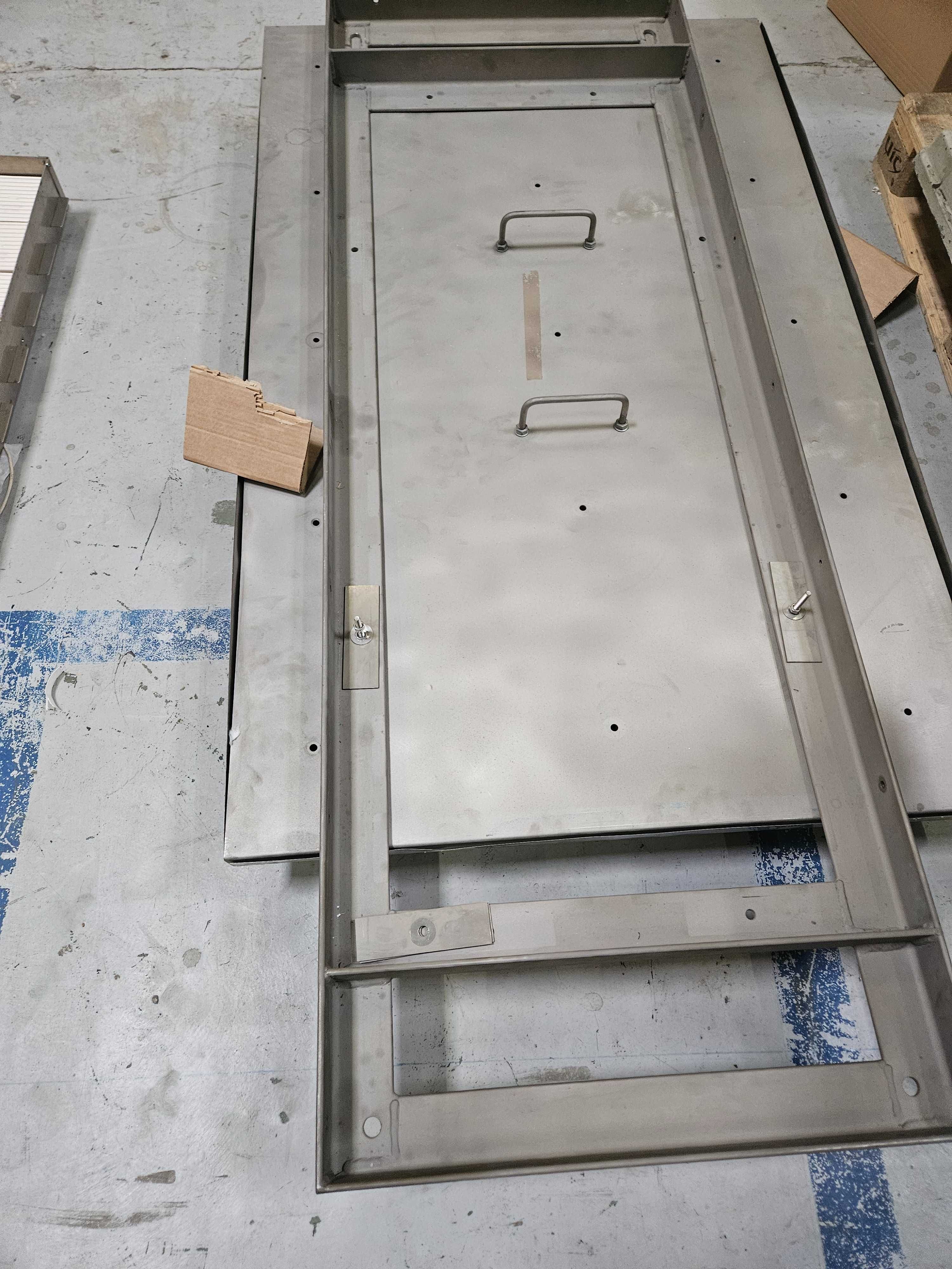 promiennik podczerwieni 11 kw Selfa  - przemysłowy z ramą montażową