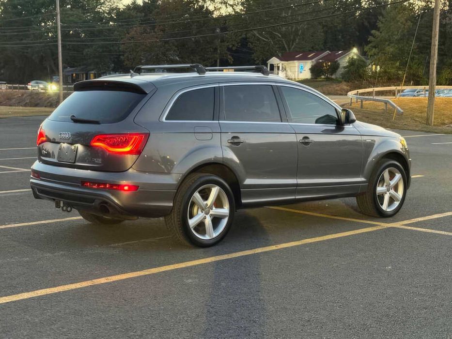 Audi Q7      2014