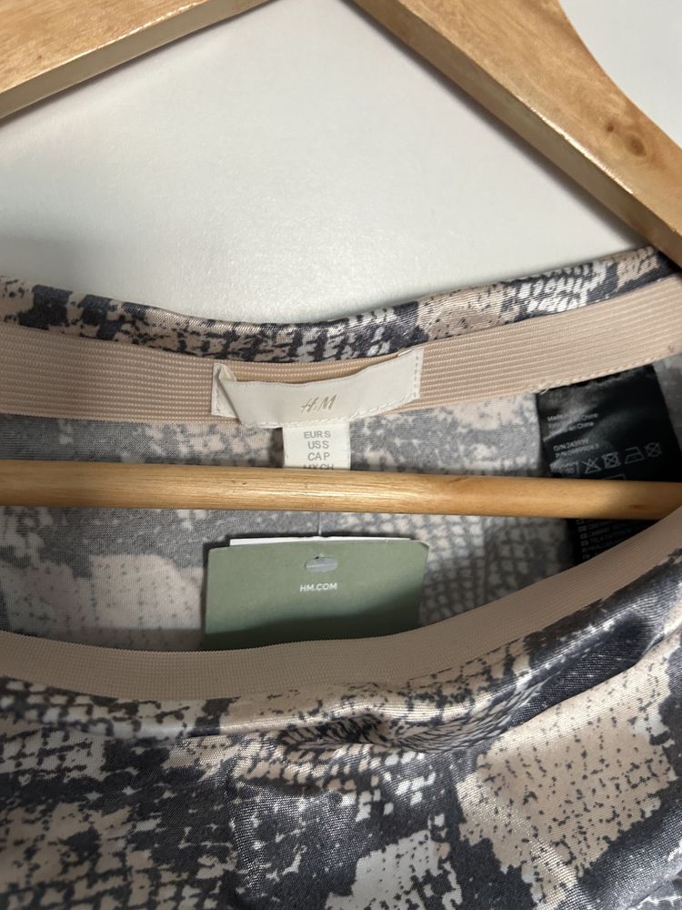 Spódnica wzór skóry węża r. S H&M