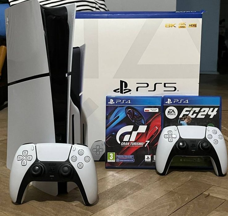 PlayStation 5 z 2 padami. I 2 gry FIFA 24, GRAN TURISMO 7