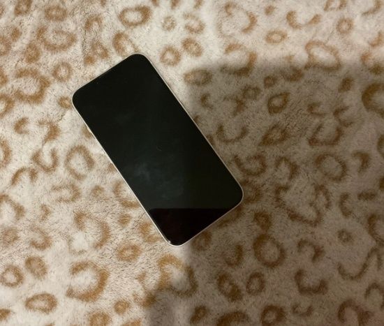 iPhone 13 128GB em ótimo estado