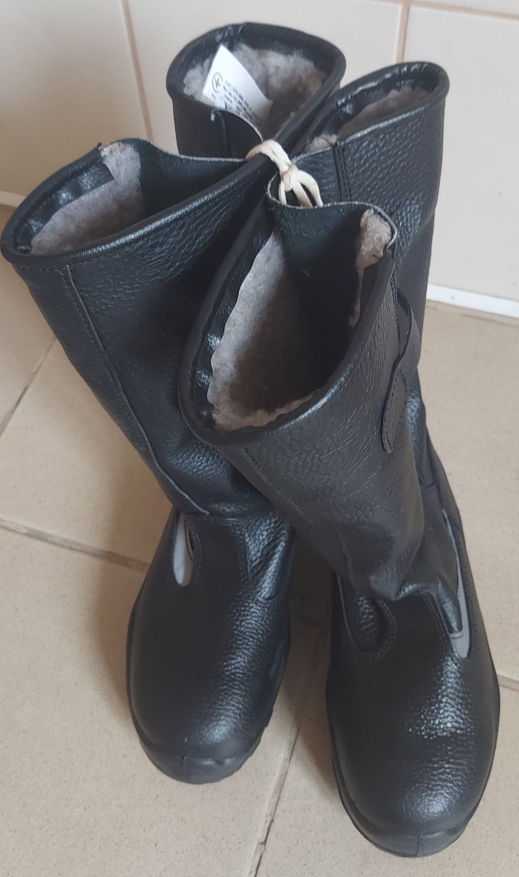 Продам зимние рабочие сапоги