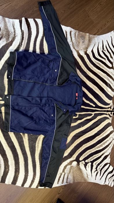 Універсальні робочі костюми