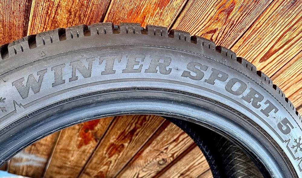 225 45 R18 Dunlop зима