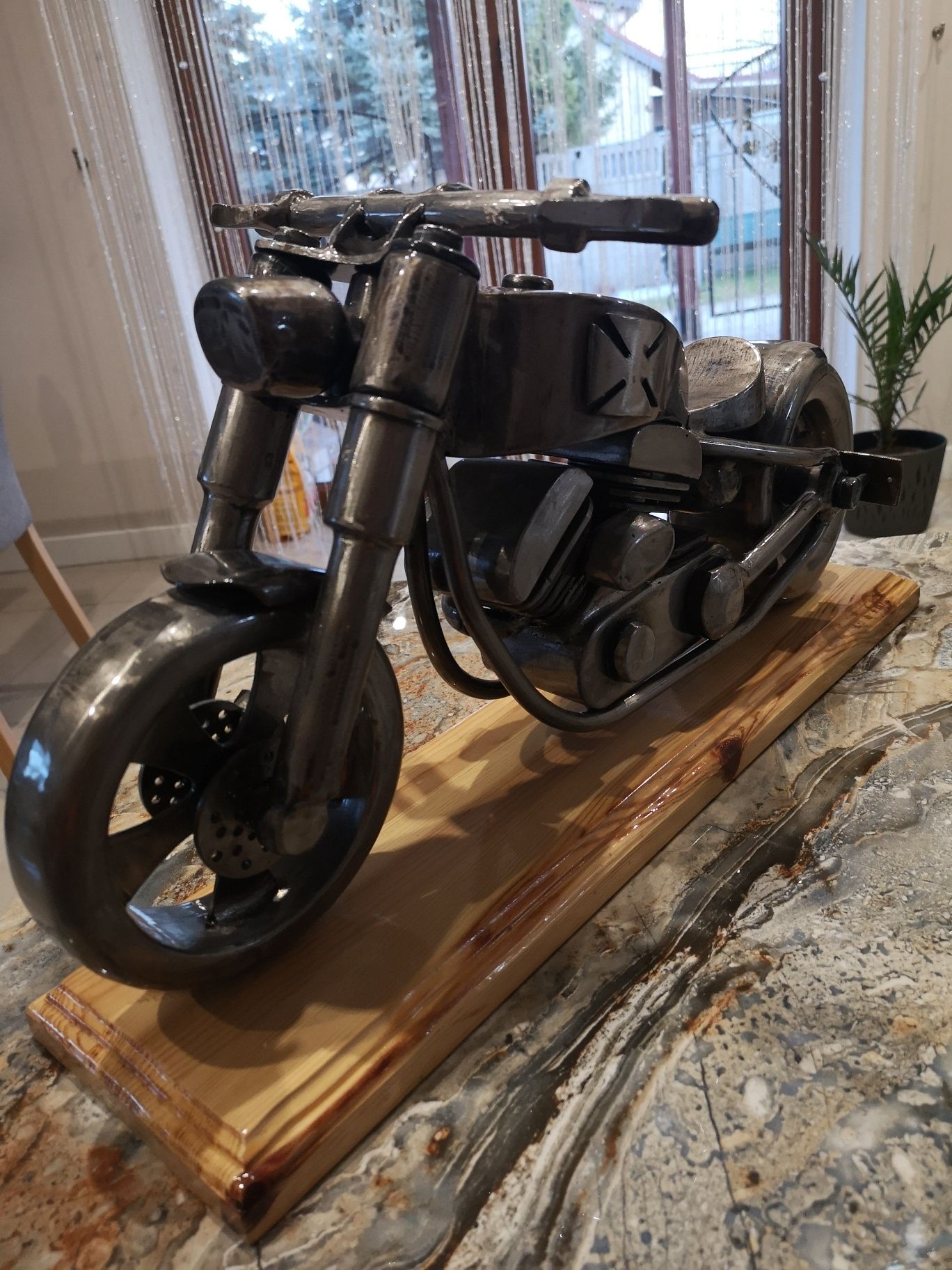 Model motocykla stal