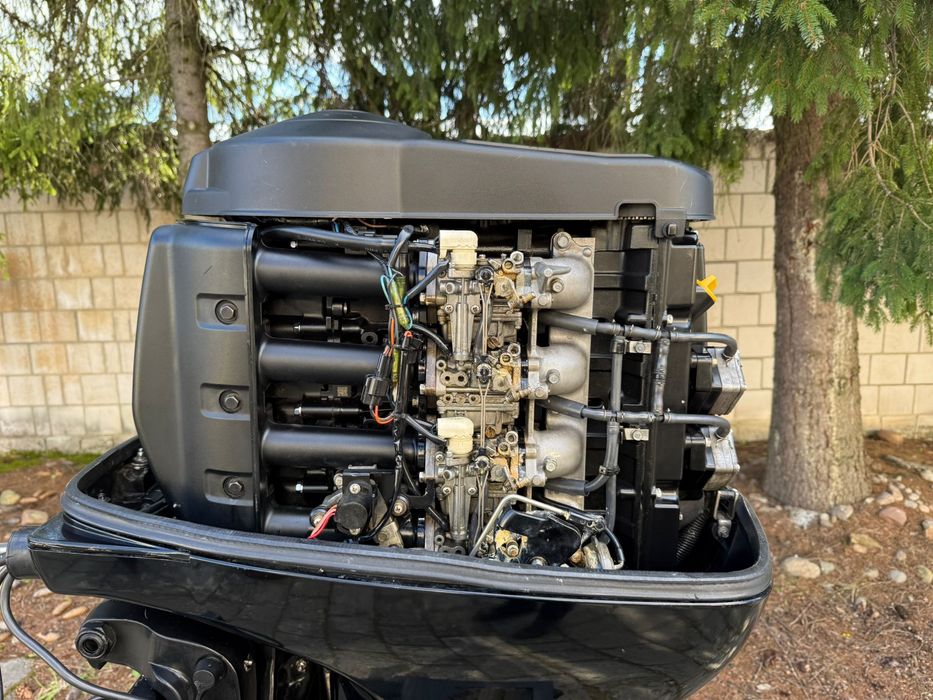 Silnik zaburtowy Mercury 90 4T