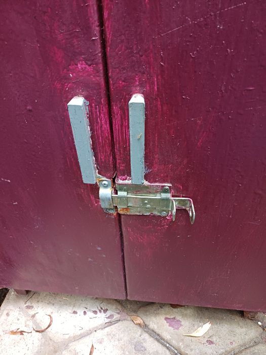 Мойка металическая с нержавеюшем баком.