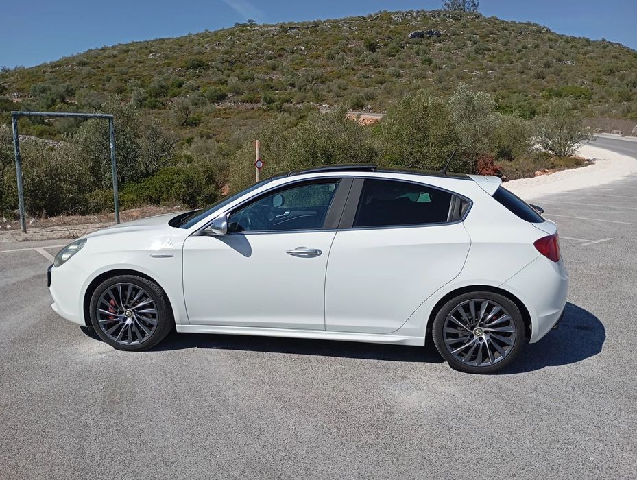 Alfa Romeo Giulietta 1750 TBi Quadrifoglio Verde