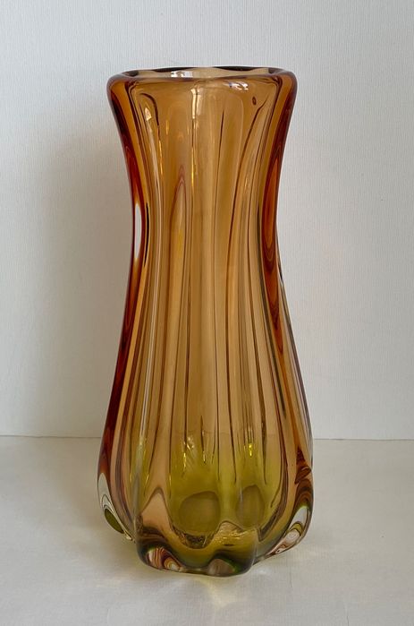 Ваза богемское стекло времён СССР.