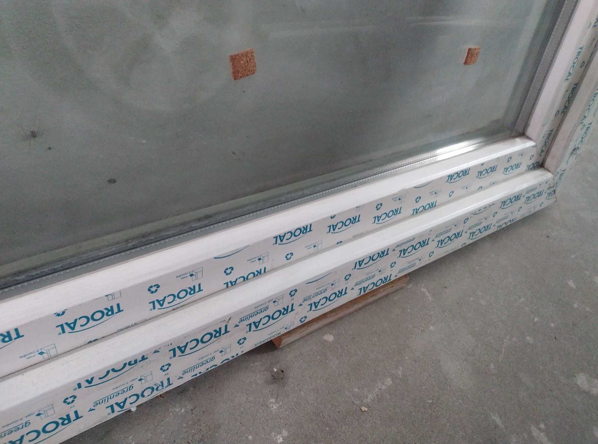 Okno ścienne PVC firmy Trocal, nowe 140x94x9cm