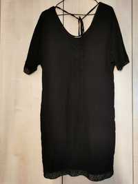 Czarna sukienka narzutka