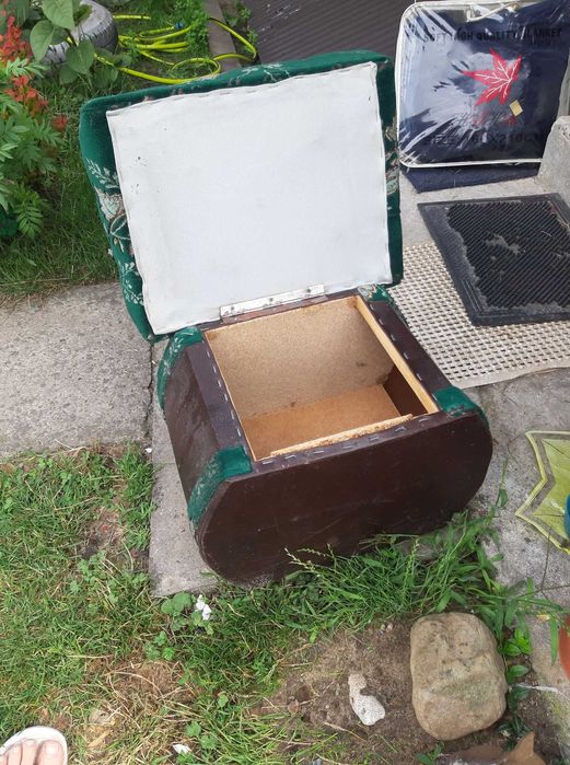Pufa zielona góra dół brąz z schowkiem pod siedziskiem
