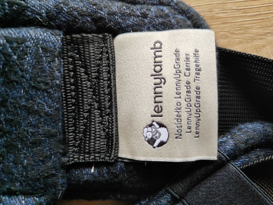 Nosidełko LennyLamb LennyHybrid Half Buckle – stan bardzo dobry