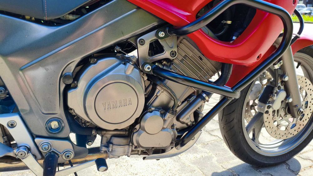 YAMAHA TDM 850 3VD wygodny motocykl turystyczny