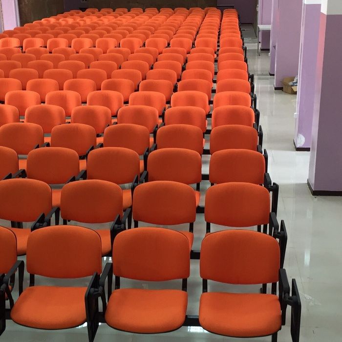 Cadeira Formação c/ Palmatória Drt/Esq Revestida Pele Sintetica Tecido