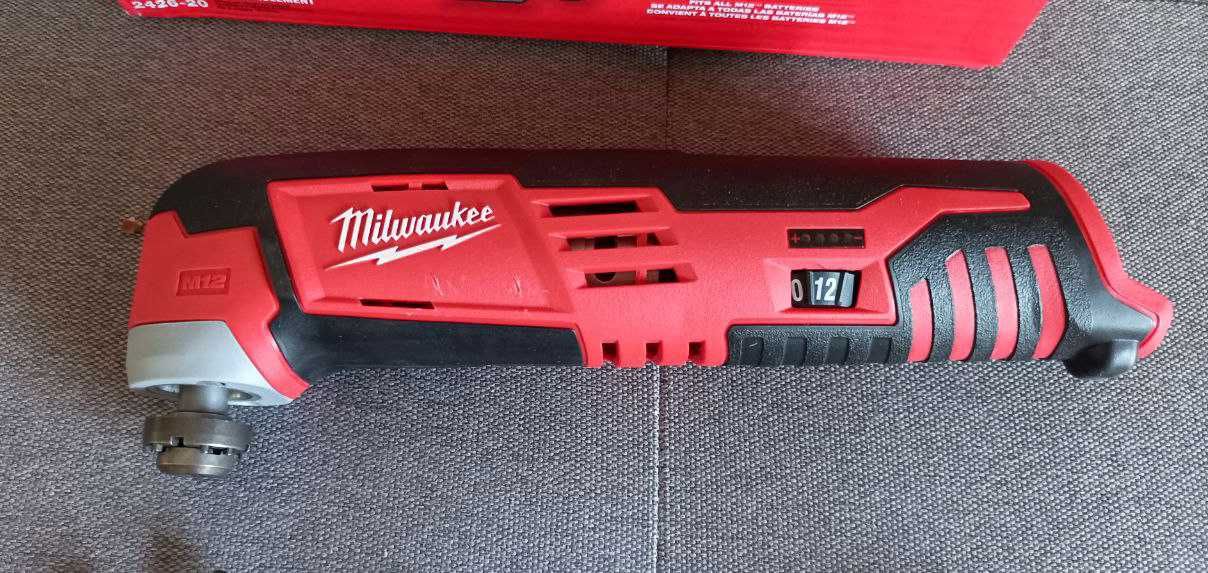 Акумуляторний мультирізак Milwaukee M12 2426-20  (MT-0) реноватор