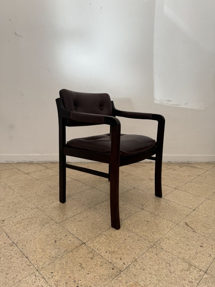Vintage armchair by architect José Daniel Santa Rita