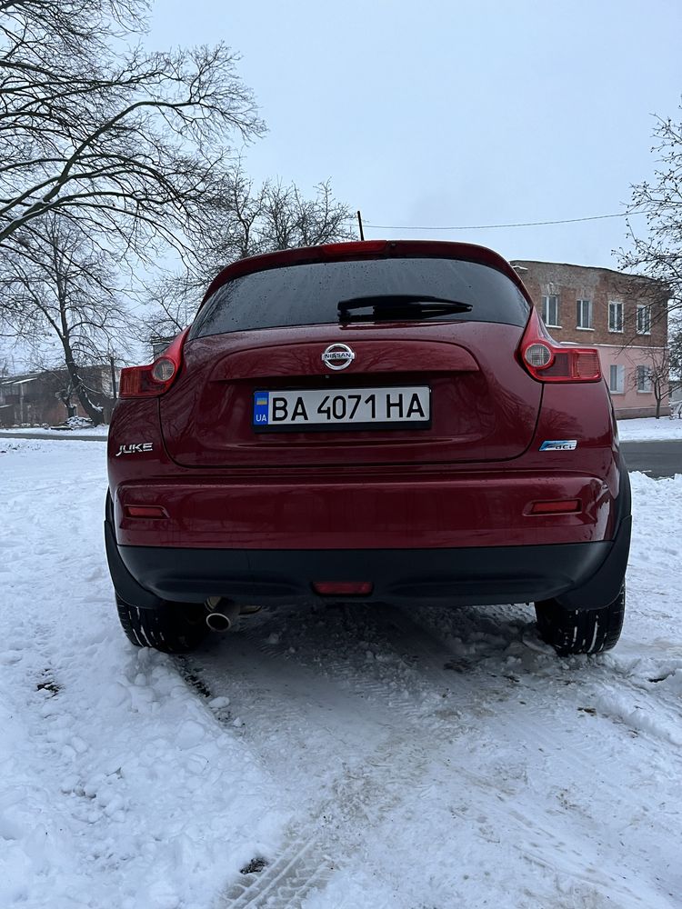 Nissan juke в ідеальному стані)