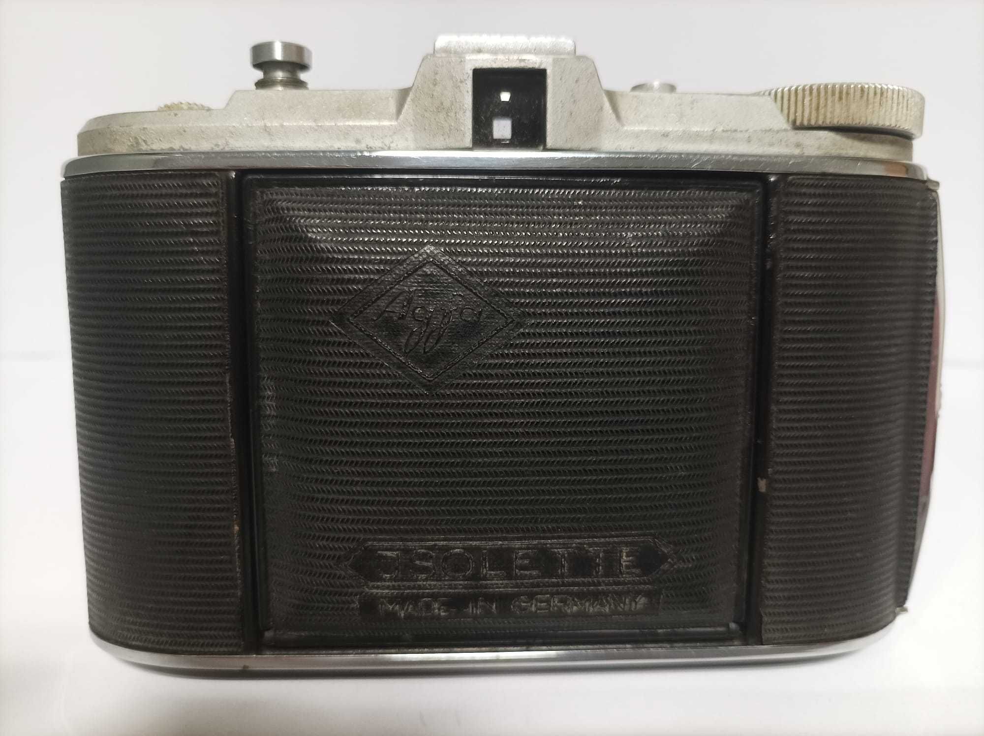 Máquina fotográfica de fole antiga - AGFA Isolette