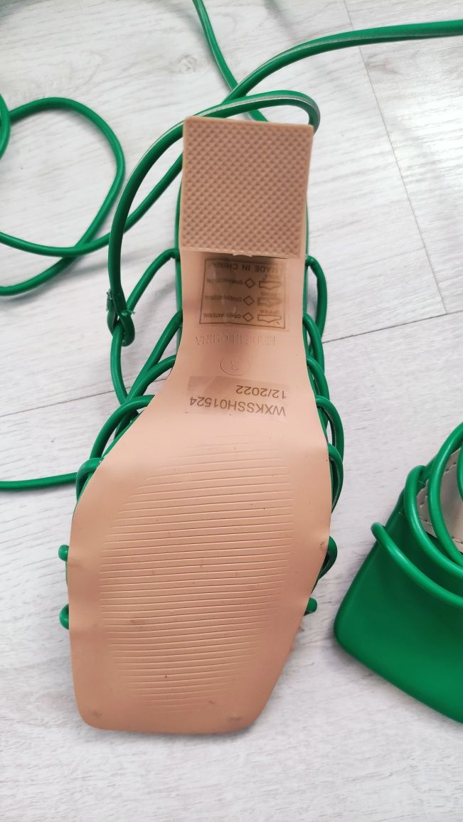 Buty zielone wysokie na obcasie 36 eleganckie na studniówkę na sylwest