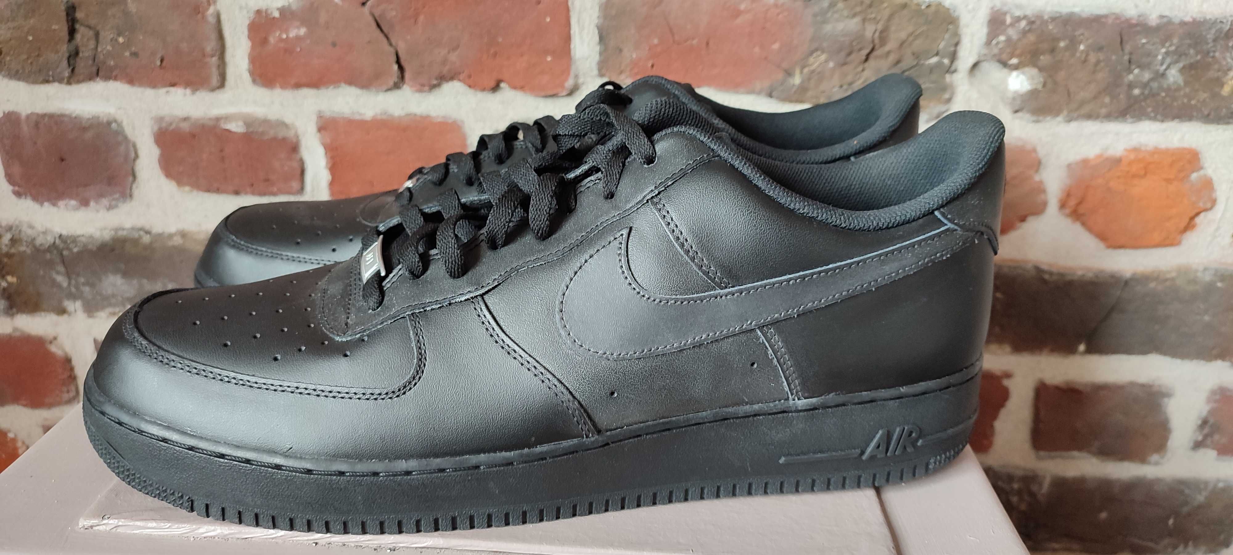 Nike Air Force 1 '07 nowe 52,5