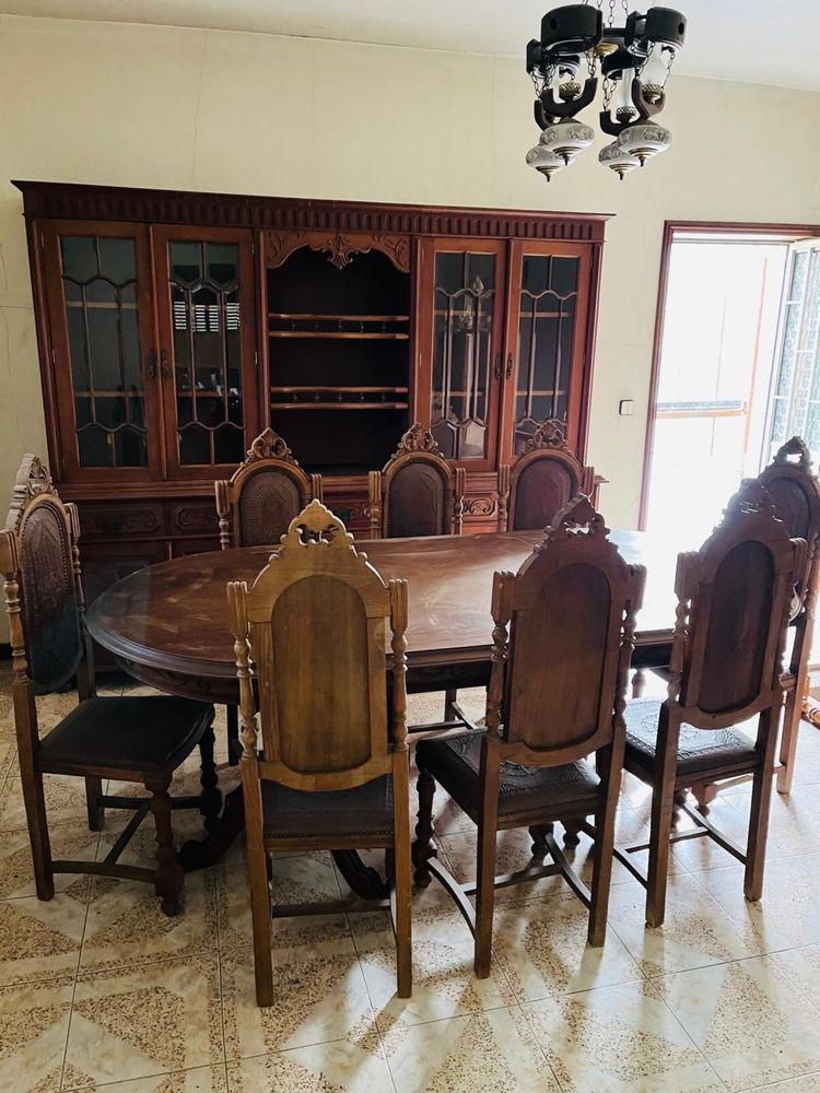 Sala completa em madeira