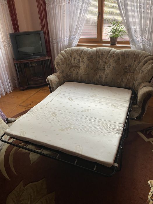 Мякі меблі диван і 2 мякі крісла.