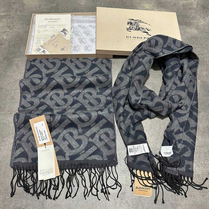 Шарф Burberry Monogram