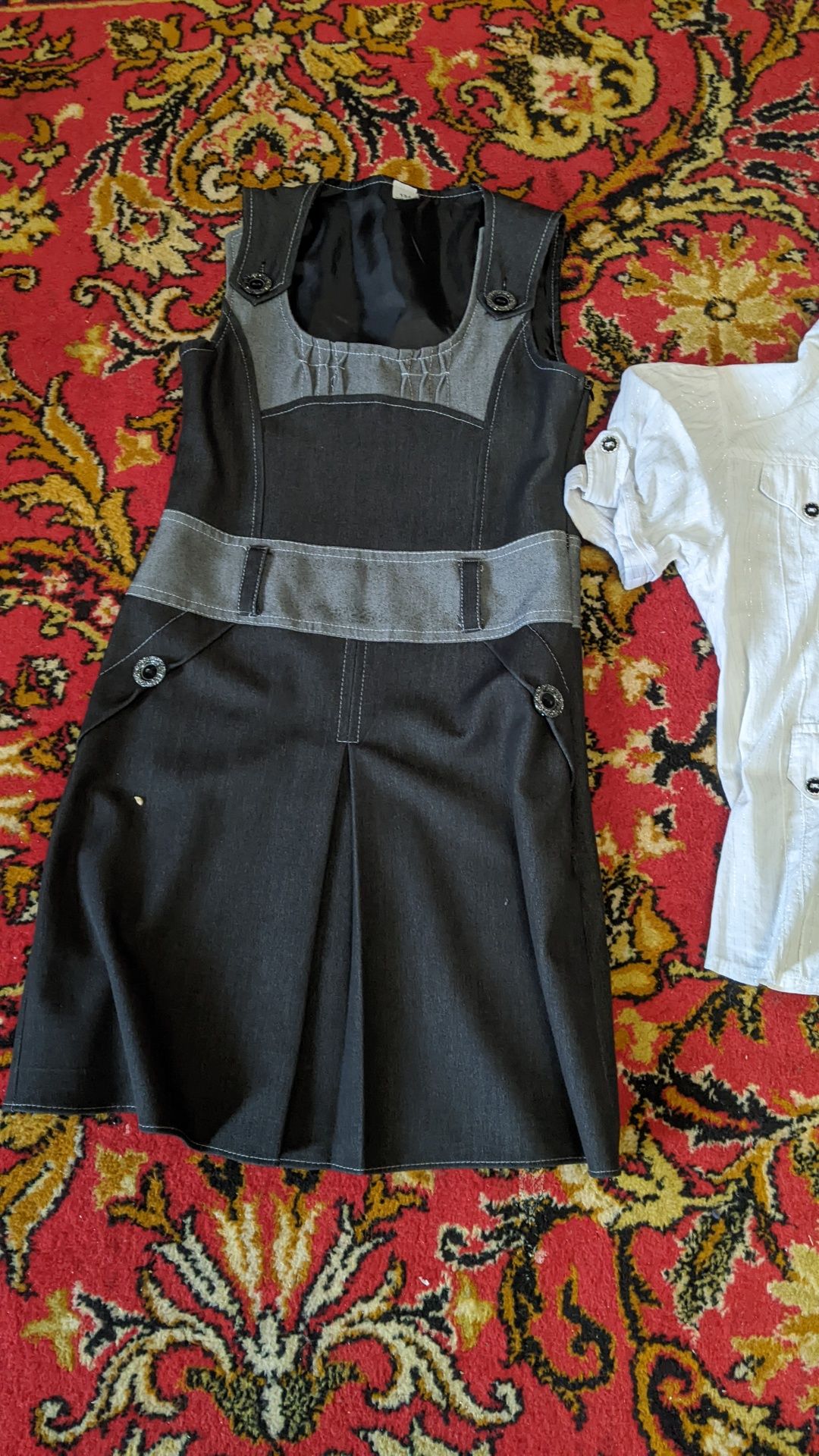 Школьная форма (блузка,царафан, кофта)