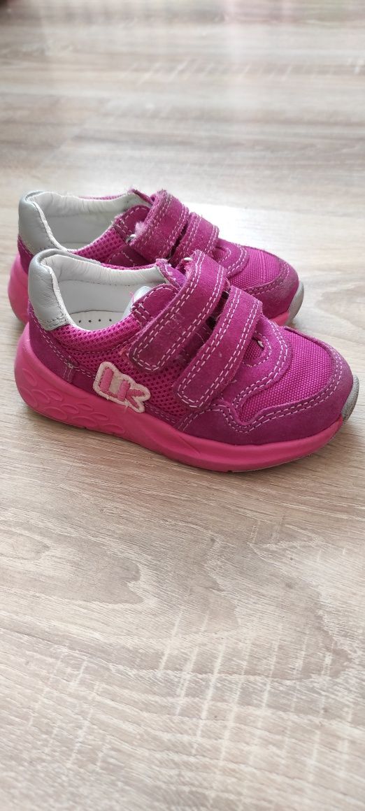 Adidaski Lasocki kids roz 22 ( bliźniaki)