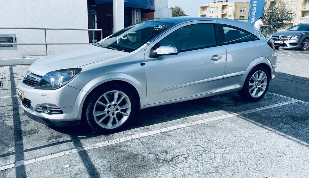 Opel Astra GTC 1.7 CDTi