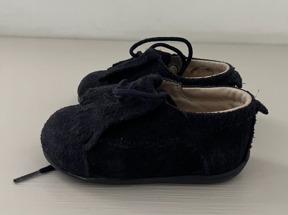 Sapato menino em pele