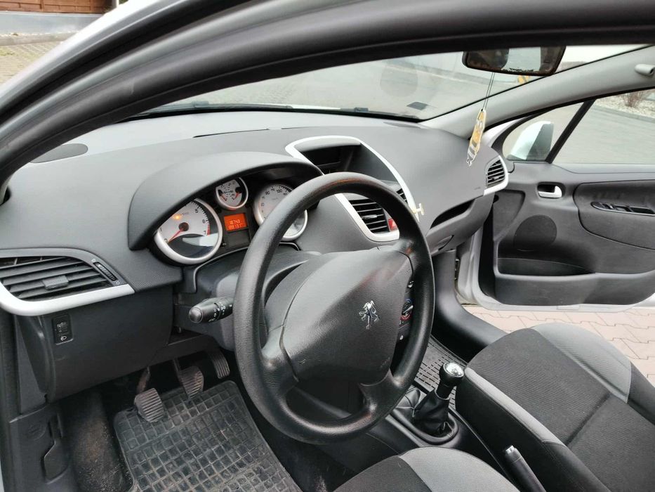 Peugeot 207 1.4 b+g