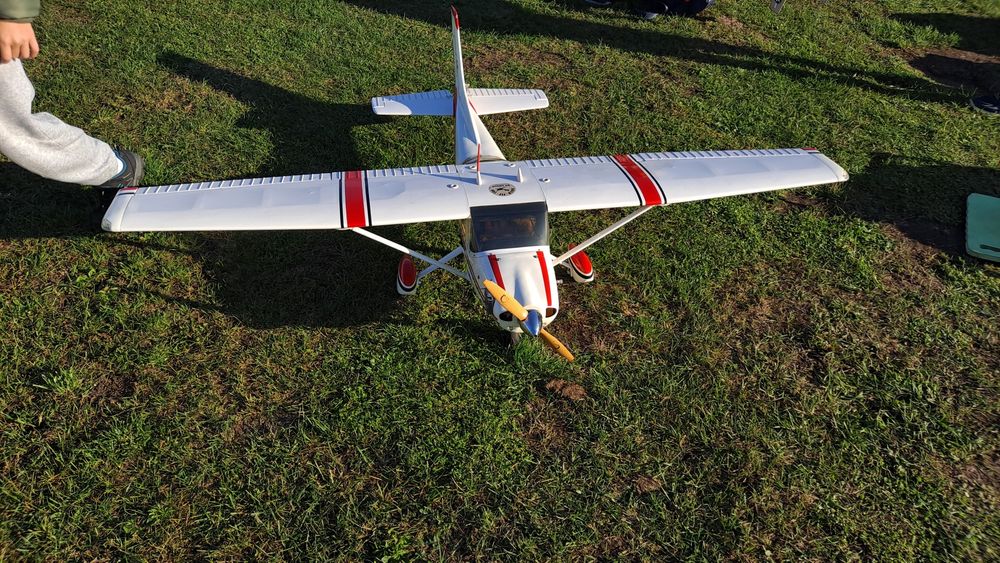 Model samolotu rc Cessna 182