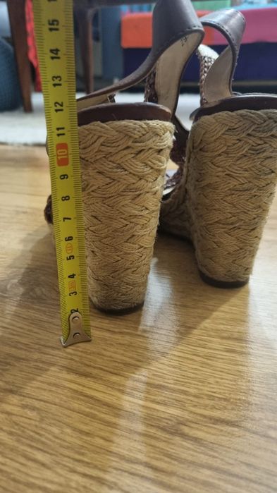 Sandały na koturnie Reserved Rozmiar 38 skórzane