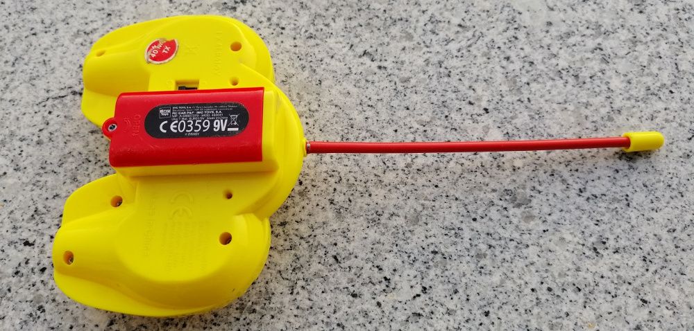 Carro telecomandado Phineas e Ferb