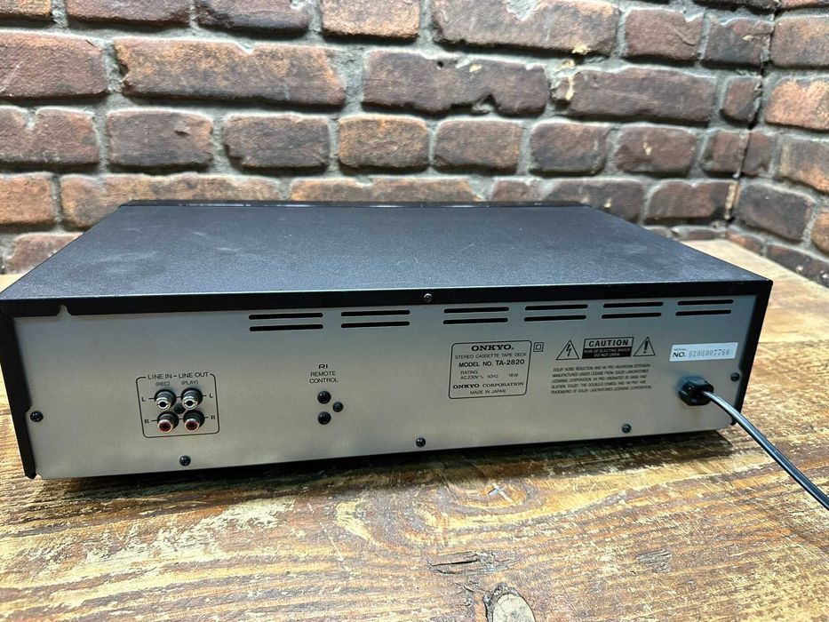 Magnetofon Onkyo TA-2820