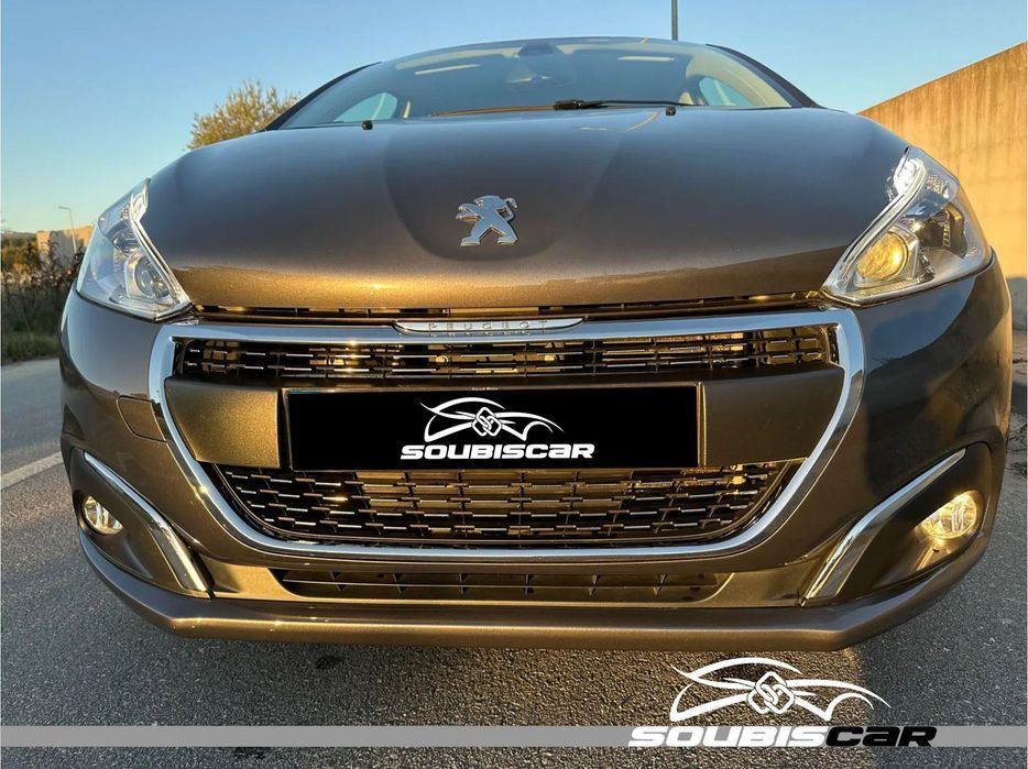 Peugeot 208 1.2 PureTech Signature