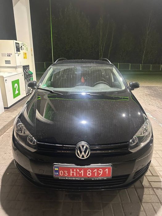 Економне авто golf 6 1.6 TDI 2011р.