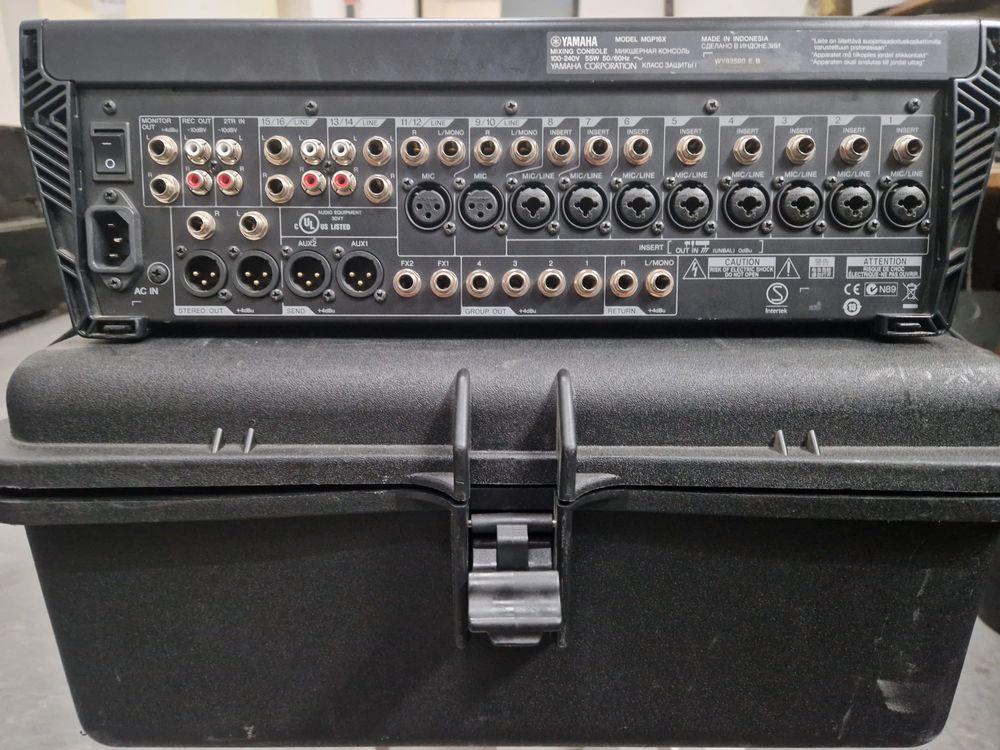 Mesa de som Yamaha MGP16X