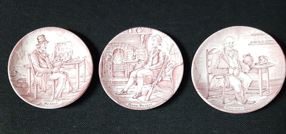 3 pratos de coleção