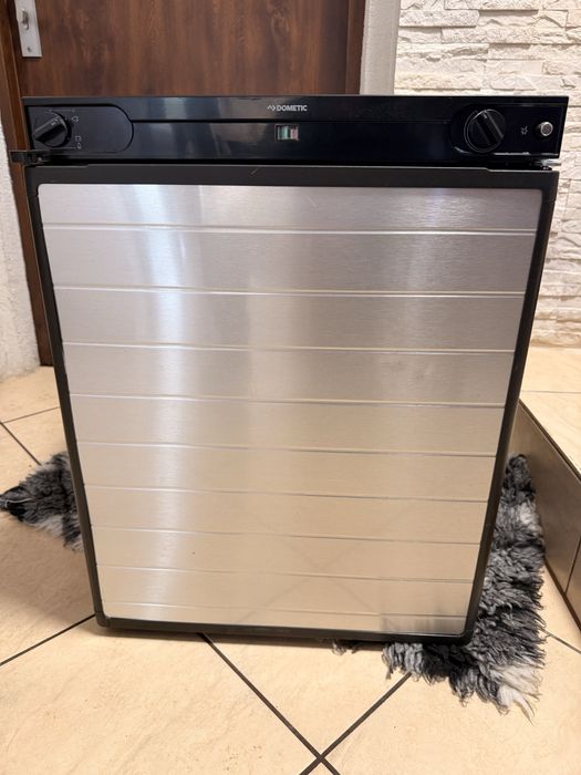 Lodówka dometic  Dometic RF 60 absorpcyjna