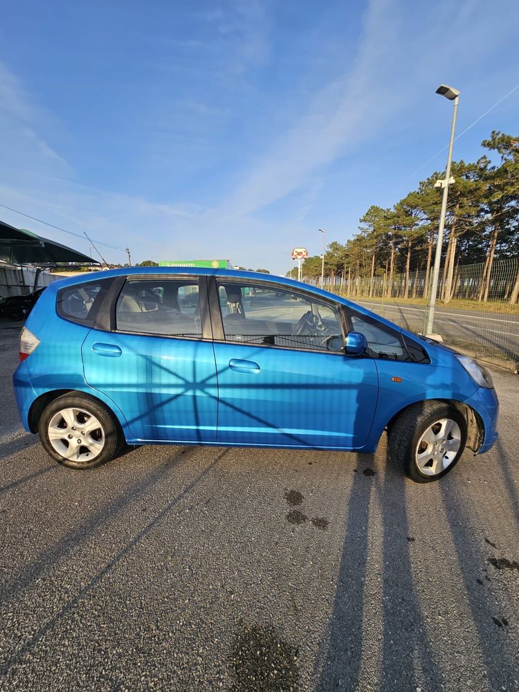 Honda Jazz 1.2 i-VTEC Comfort - Fiável e Económico (Ano 2010)