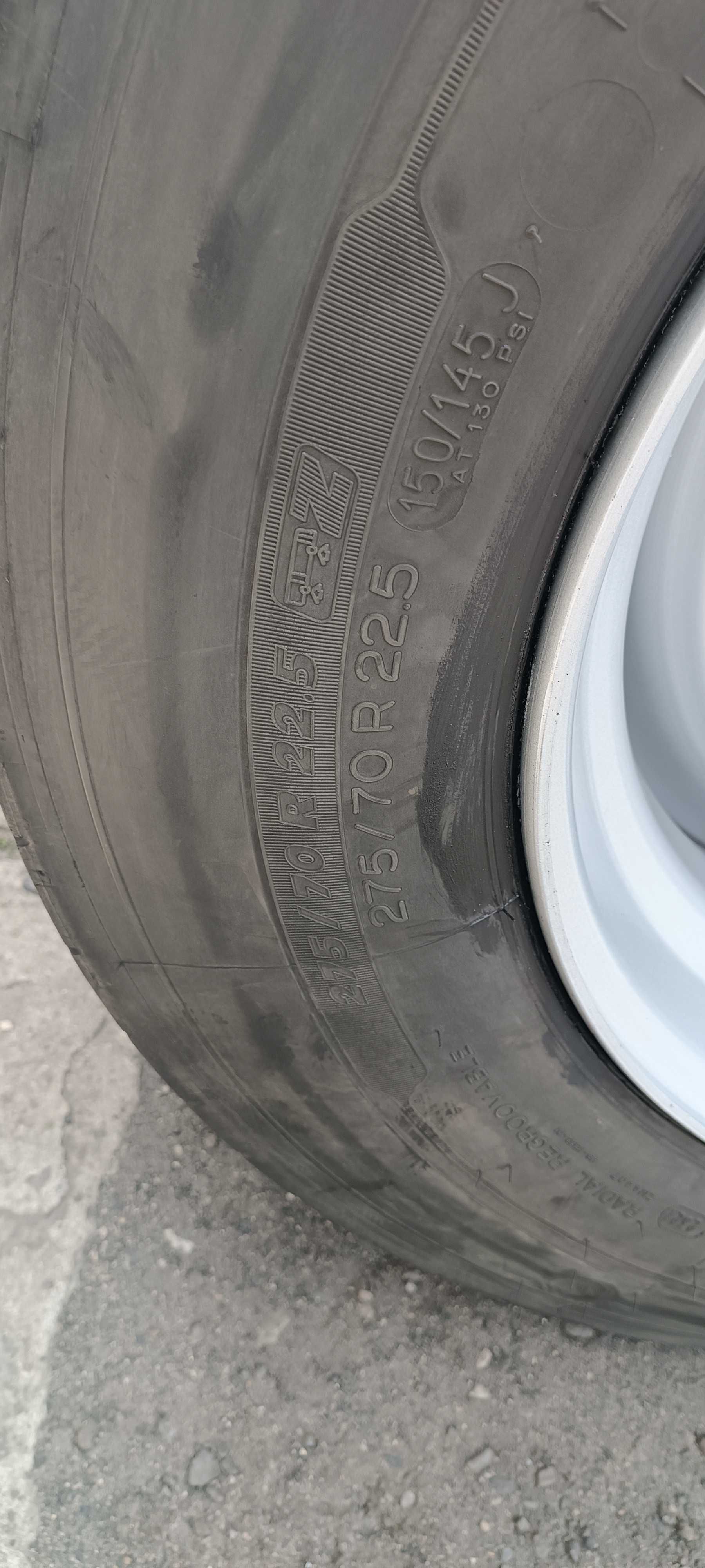 Koła do przyczepy rolniczej 6 śrub, otworów D45, D35