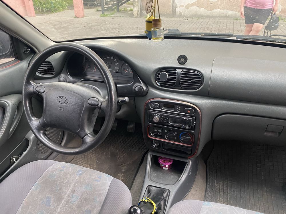 Hyundai accent 1,3 бензин